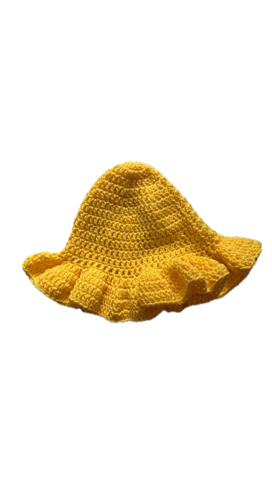 BANANA ruffle hat